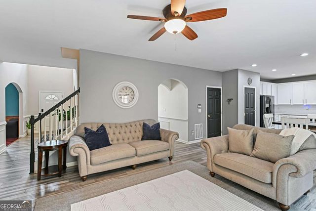 1100 Rock Elm Drive, Auburn, GA 30011