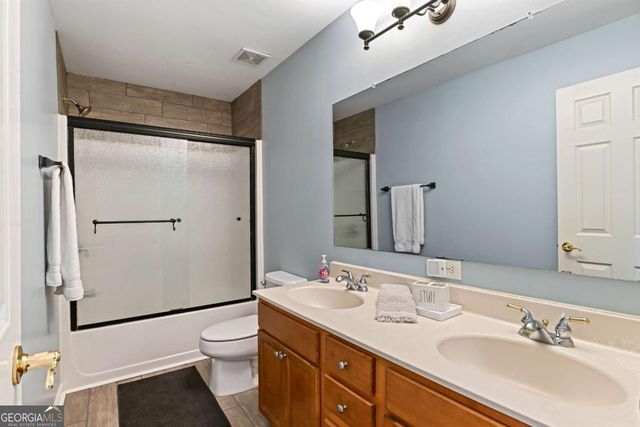 1100 Rock Elm Drive, Auburn, GA 30011