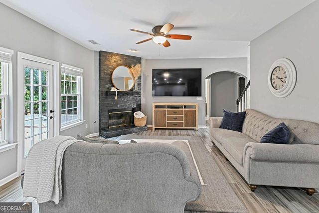 1100 Rock Elm Drive, Auburn, GA 30011