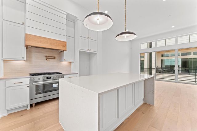 2504 Baylor Street, Houston, TX 77009