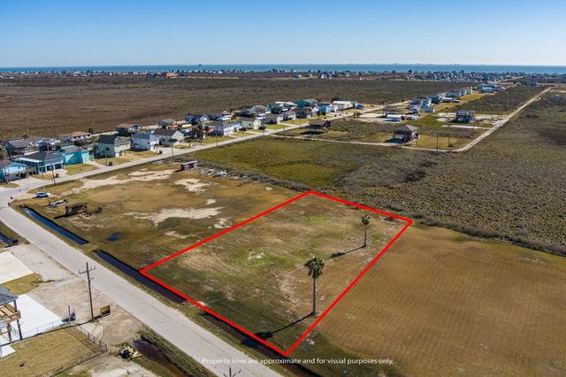 4454 Boyt Road, Port Bolivar, TX 77650