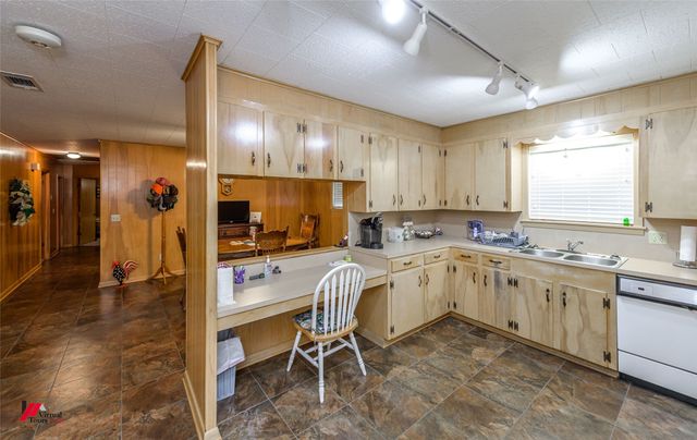 1201 Coyle Street, Springhill, LA 71075