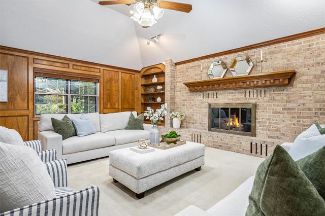 1715 Avenue D, Katy, TX 77493