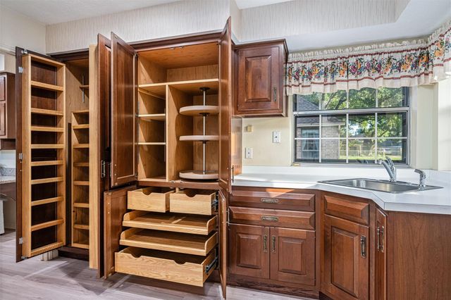 1715 Avenue D, Katy, TX 77493