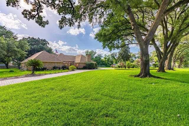 1715 Avenue D, Katy, TX 77493