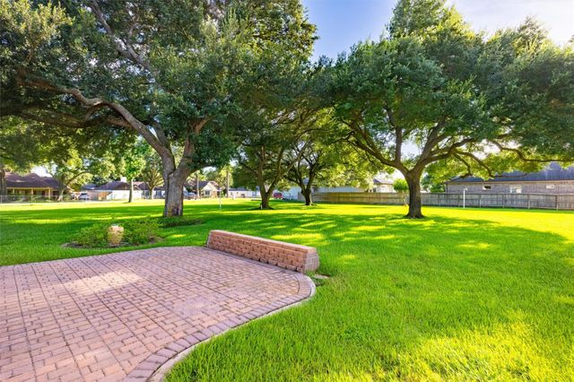 1715 Avenue D, Katy, TX 77493
