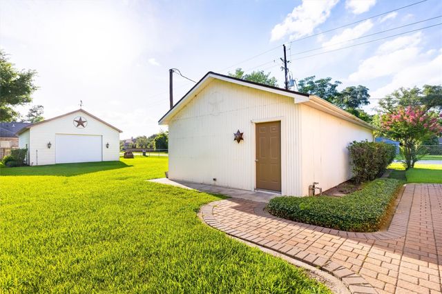 1715 Avenue D, Katy, TX 77493