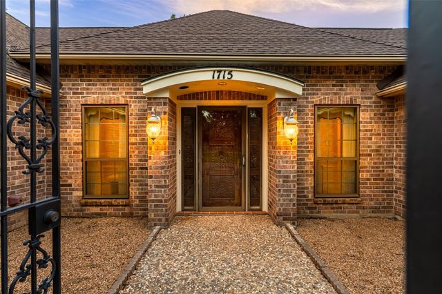 1715 Avenue D, Katy, TX 77493