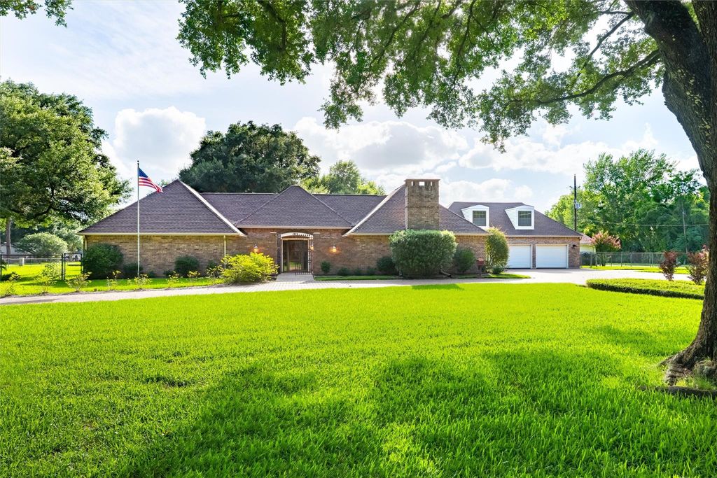 1715 Avenue D, Katy, TX 77493