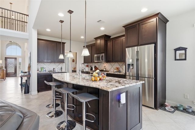 1813 Emerald Trace Lane, Pearland, TX 77584