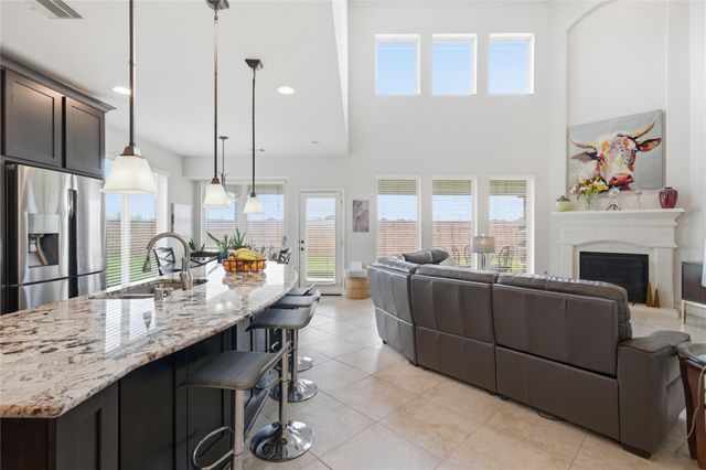 1813 Emerald Trace Lane, Pearland, TX 77584