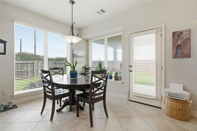 1813 Emerald Trace Lane, Pearland, TX 77584