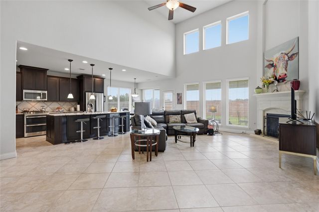 1813 Emerald Trace Lane, Pearland, TX 77584