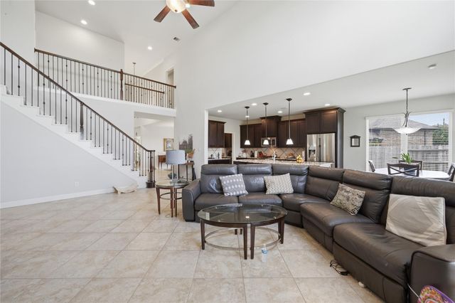 1813 Emerald Trace Lane, Pearland, TX 77584