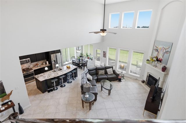 1813 Emerald Trace Lane, Pearland, TX 77584