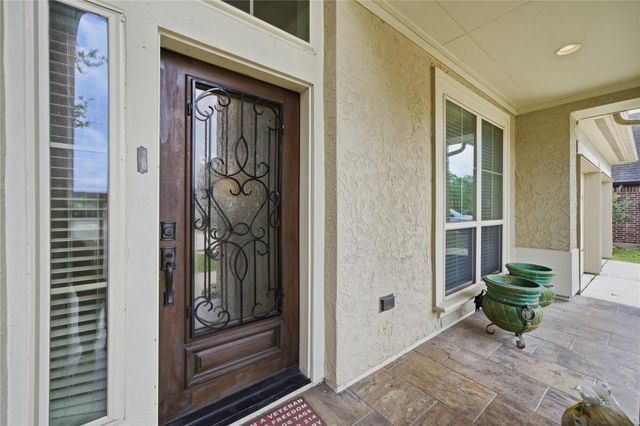 1813 Emerald Trace Lane, Pearland, TX 77584