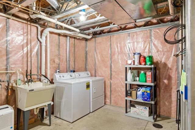 1183 Homestead Drive, Sun Prairie, WI 53590