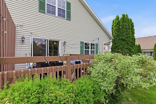 1183 Homestead Drive, Sun Prairie, WI 53590