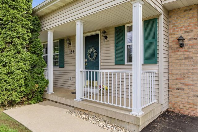 1183 Homestead Drive, Sun Prairie, WI 53590