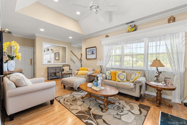2803 Pebble Beach Path, Riverhead, NY 11901