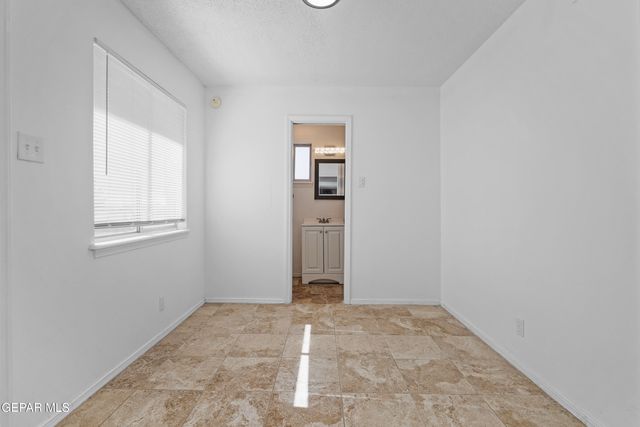 5829 VISTA CORONA Court, El Paso, TX 79912