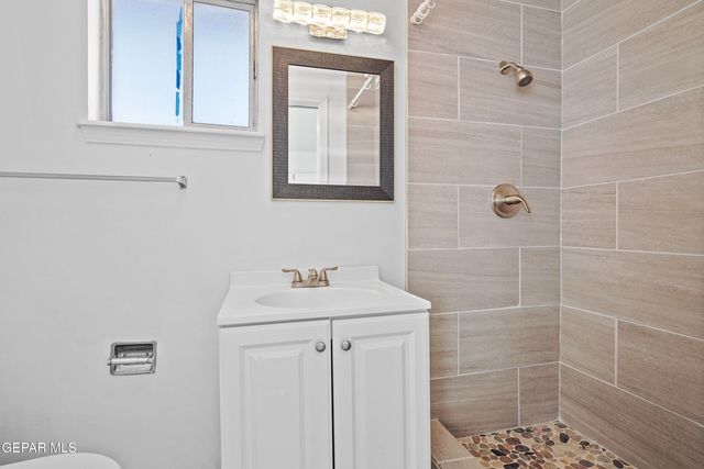 5829 VISTA CORONA Court, El Paso, TX 79912