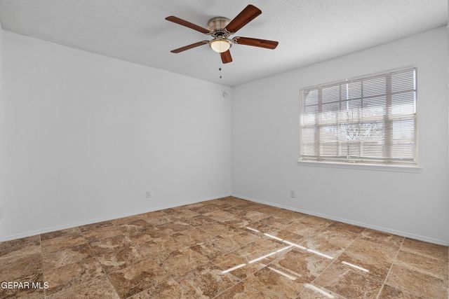 5829 VISTA CORONA Court, El Paso, TX 79912