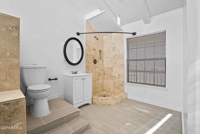 5829 VISTA CORONA Court, El Paso, TX 79912