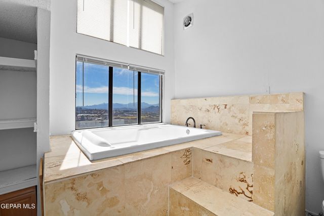 5829 VISTA CORONA Court, El Paso, TX 79912