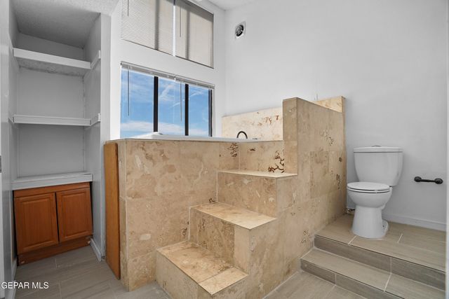 5829 VISTA CORONA Court, El Paso, TX 79912