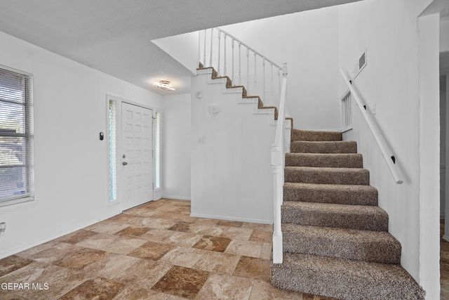 5829 VISTA CORONA Court, El Paso, TX 79912