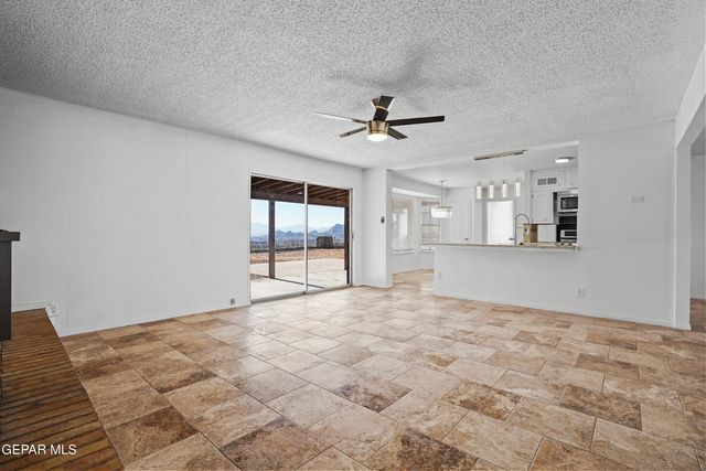 5829 VISTA CORONA Court, El Paso, TX 79912