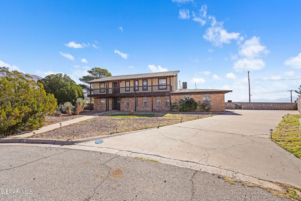 5829 VISTA CORONA Court, El Paso, TX 79912