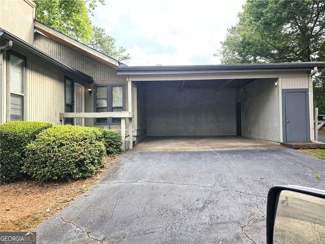 5025 Highland Club Drive, Marietta, GA 30068