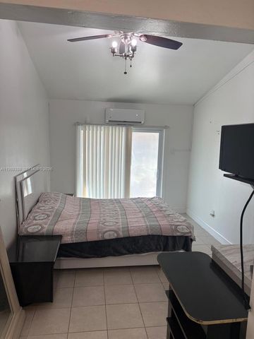 2893 SW 32nd Ct, Coconut Grove, FL 33133