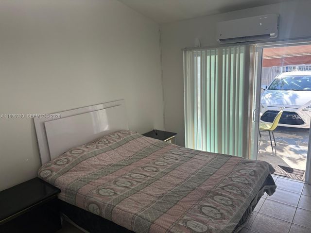 2893 SW 32nd Ct, Coconut Grove, FL 33133