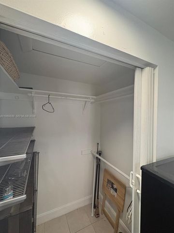 2893 SW 32nd Ct, Coconut Grove, FL 33133