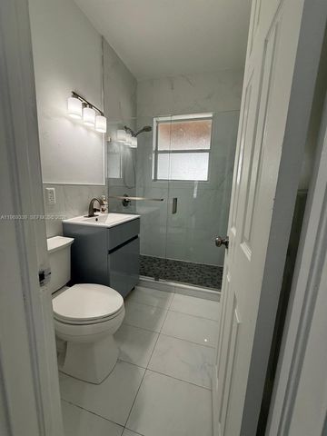 2893 SW 32nd Ct, Coconut Grove, FL 33133