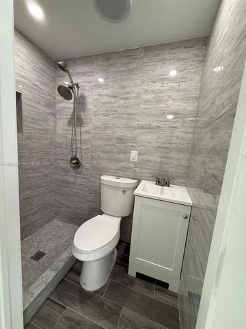 2893 SW 32nd Ct, Coconut Grove, FL 33133