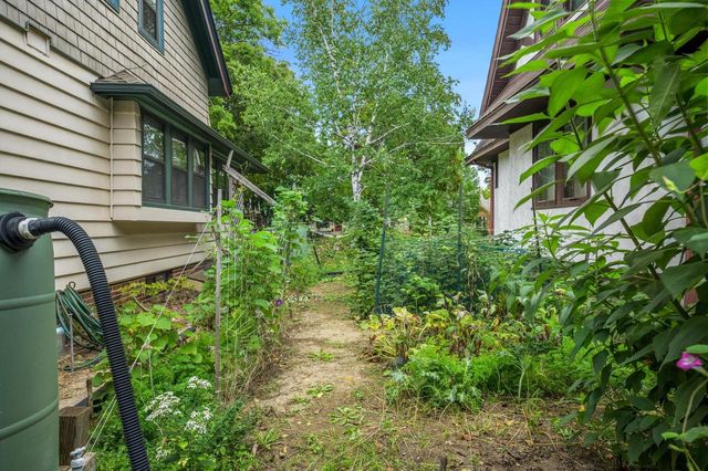 2181 N 53rd STREET, Milwaukee, WI 53208