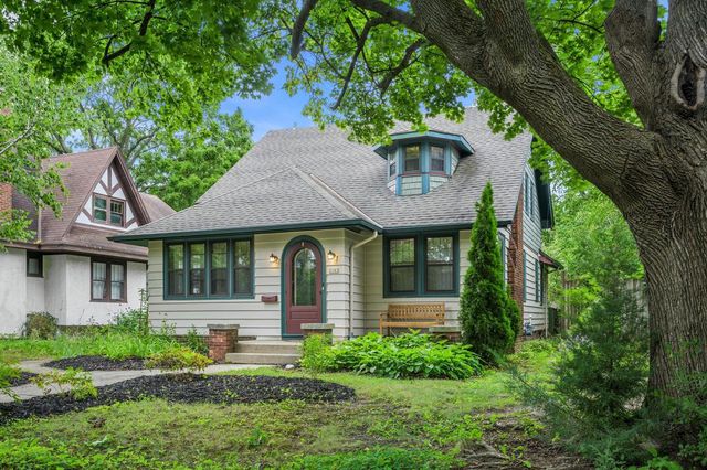 2181 N 53rd STREET, Milwaukee, WI 53208