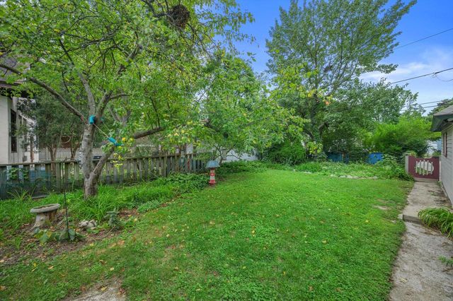 2181 N 53rd STREET, Milwaukee, WI 53208