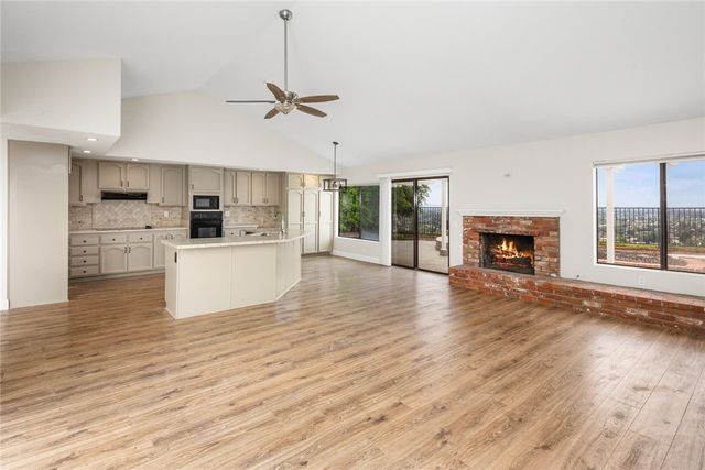 2282 N Rockridge Place, Orange, CA 92867