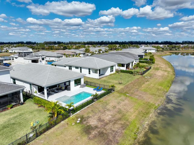 5402 Hutchinson Way, Westlake, FL 33470