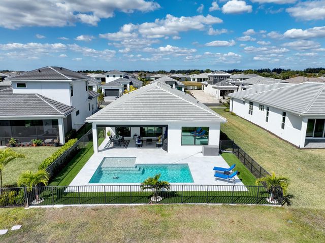 5402 Hutchinson Way, Westlake, FL 33470