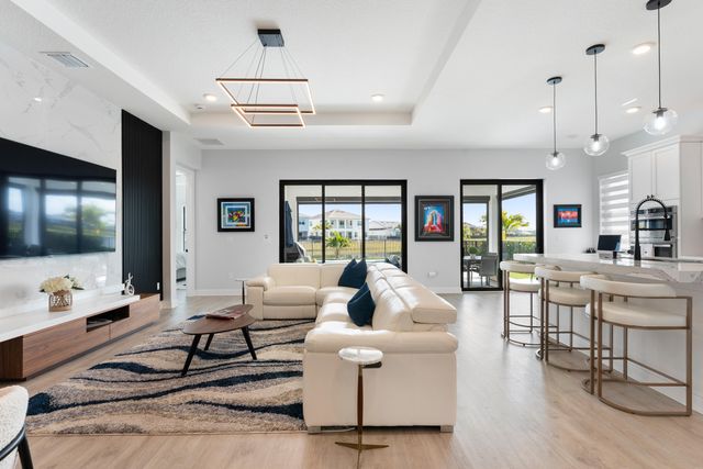 5402 Hutchinson Way, Westlake, FL 33470