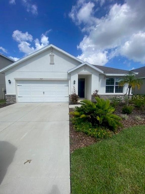 17217 HARVEST MOON WAY, Bradenton, FL 34211