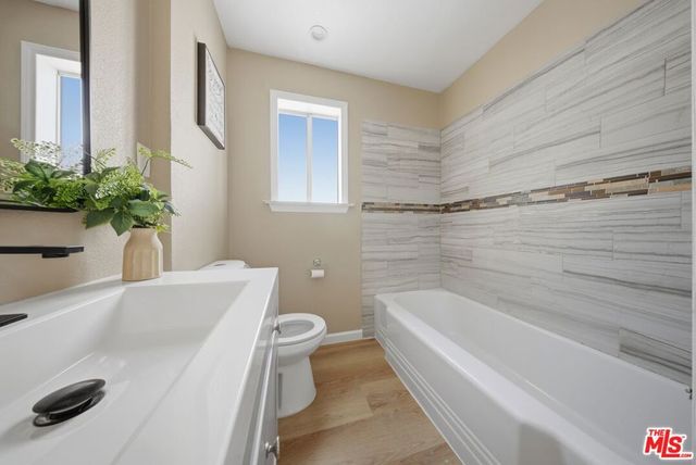 2232 W Avenue M4, Palmdale, CA 93551