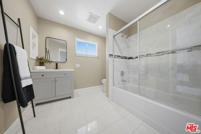 2232 W Avenue M4, Palmdale, CA 93551