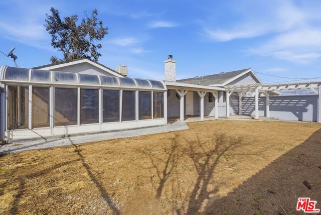2232 W Avenue M4, Palmdale, CA 93551